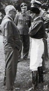 Trainer George Arnull mit Jockey Gerhard Streit vor dem Wehr Dich-Derby.