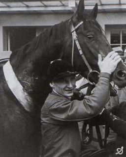 1939 mit Wehr Dich - Gerhard Streit, der Jockey mit den meisten Derbysiegern