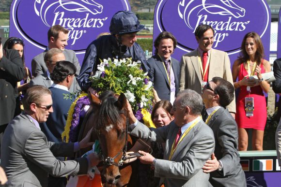 Einer von nur zwei Siegern aus einem europäischen Stall: George Vancouver mit Ryan Moore und Trainer Aidan O&amp;#039;Brien (rechts). www.galoppfoto.de - Petr Guth