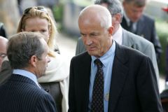 Dietrich von Boetticher, Gestüt Ammerland, mit Trainer Andre Fabre. www.galoppfoto.de