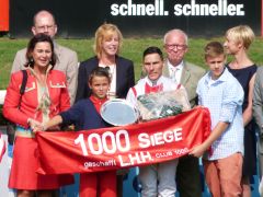 Die Siegerehrung nach dem Großer Preis der SWK STADTWERKE KREFELD - Meilen Trophy. Foto: Karina Strübbe