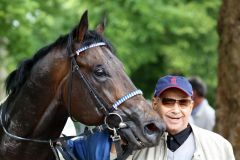 Jaber Abdullah mit seinem Sieger Long Cross am 21.06.2015 in Dortmund. Foto: Dr. Jens Fuchs