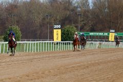 Next stop St. Moritz: Only the Brave gewinnt mit Leon Wolff in Dortmund den Aufgalopp für die nächste Aufgabe locker. ©galoppfoto - Stephanie Gruttmann