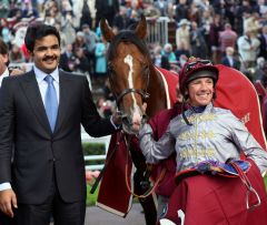 Olympic Glory mit Frankie Dettori Besitzer Scheich Joaan Al Thani nach dem Sieg im Qatar Prix de la Foret. www.galoppfoto.de - Frank Sorge