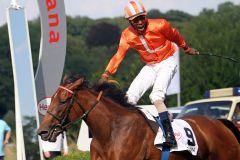 Penelopa mit Eduardo Pedroza gewinnt den 155. Henkel-Preis der Diana - Deutsches Stuten-Derby. www.galoppfoto.de - Sebastian Höger