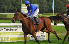 Natürlich heißt die Siegerin im Preis des Gestüts Winterhauch Dancing Sands, die 23:10-Favoritin gewinnt leicht mit Anthony Crastus. Foto: Ursula Stüwe Schmitz