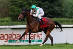 Überlegener Sieg von Vega unter Jozef Bojko am 26.05.2016 in Mülheim (Foto: Dr. Jens Fuchs)