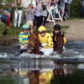 Gelon mit Oliver Schnakenberg gewinnt das Seejagdrennen. www.galoppfoto.de - Frank Sorge