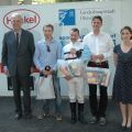 siegerehrung mit Vizepräsident Albrecht Woeste, Jockey Eugen Frank und Trainer Markus Klug. Foto: Suhr