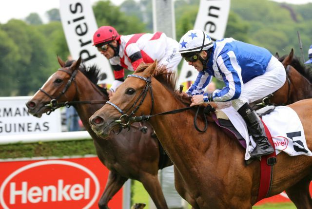 Full Rose (rechts) gewinnt mit Jozef Bojko in den 95. German 1000 Guineas vor Nymeria mit Alexander Pietsch. Foto: Dr. Jens Fuchs