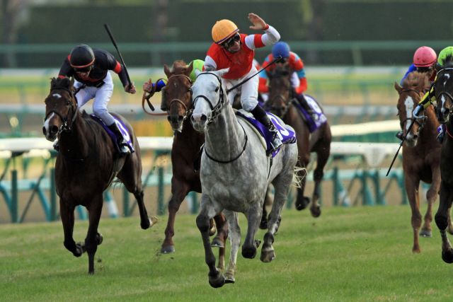 Gold Ship mit Hiroyuki Uchida als Sieger im  Arima Kinen. www.galoppfoto.de -  Ito Yasuo