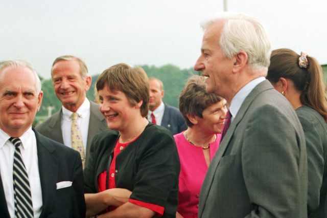1991 in Hoppegarten: Kurt Becker, Hans-Heinrich von Loeper, Angela Merke und Richard von Weizsäcker. www.galoppfoto.de
