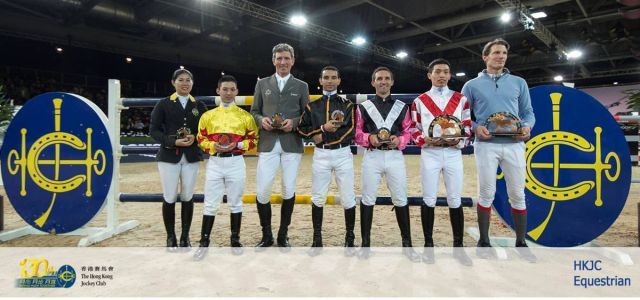 Jockeys in neuem Metier: Joao Moreira (4.v.l.) war am schnellsten, links neben ihm Ludger Beerbaum. Foto: HKJC Equestrian 