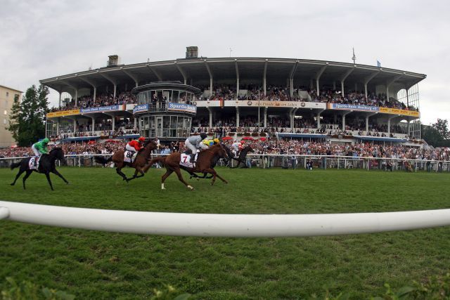 Der Termin für das 144. Deutsche Derby in Hamburg steht. www.galopp-foto.de - Frank Sorge