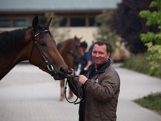 Torsten Mundry in seinem Warendorfer Trainingsstall. www.dequia.de