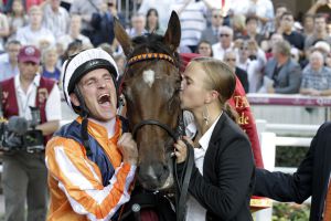 Pures Glück - Jockey Andrasch Starke, Danedream und ihre Pflegerin Cynthia Atasoy